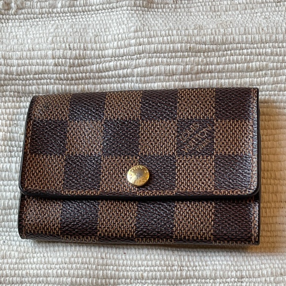 Louis Vuitton 6 key holder in Damier Ebene - Picture 1 of 9